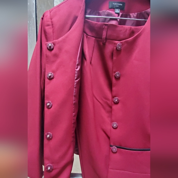 NWT TAHARI ASL 2Piece Beautiful Pant Suit; Sz 16; Long Sleeves; Lined. $85 - Picture 10 of 14